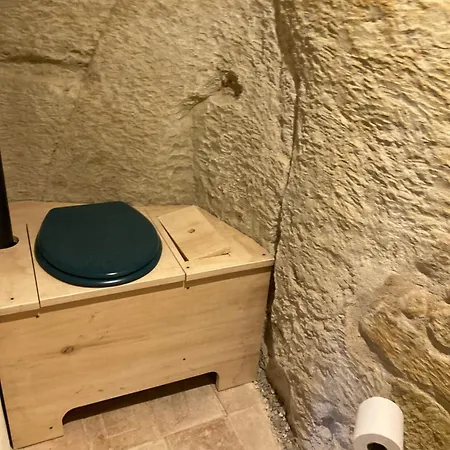 Maison Troglodyte La Hulotte - Charme Et Tranquillite